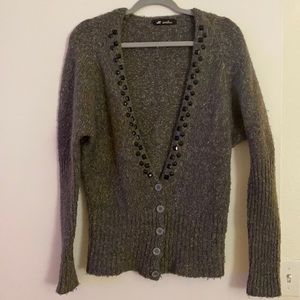Women grey sweater